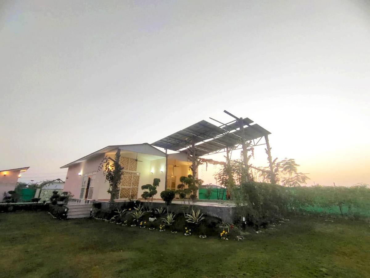 Shaw Estate-Farm House For A Small Parties-Jp Farm Greater Noida Luaran gambar