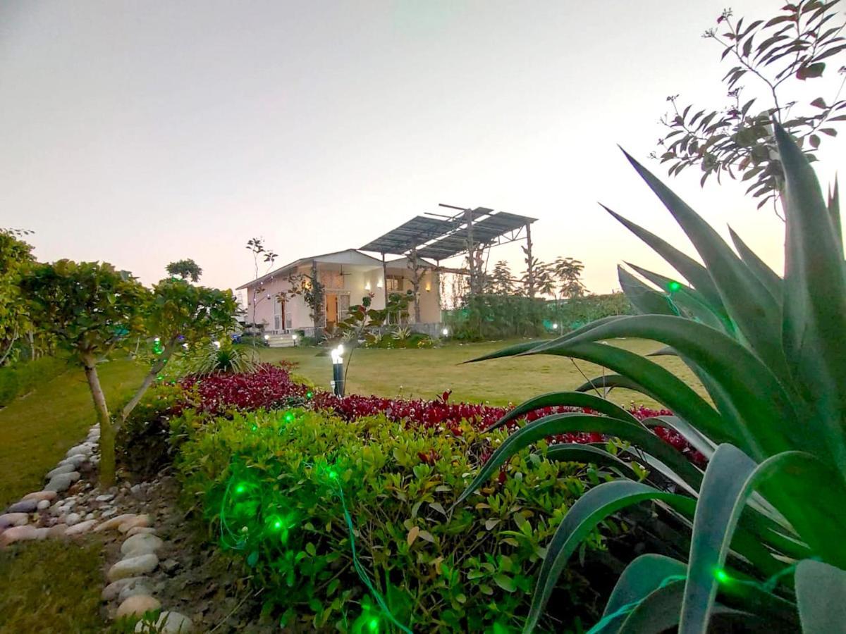 Shaw Estate-Farm House For A Small Parties-Jp Farm Greater Noida Luaran gambar