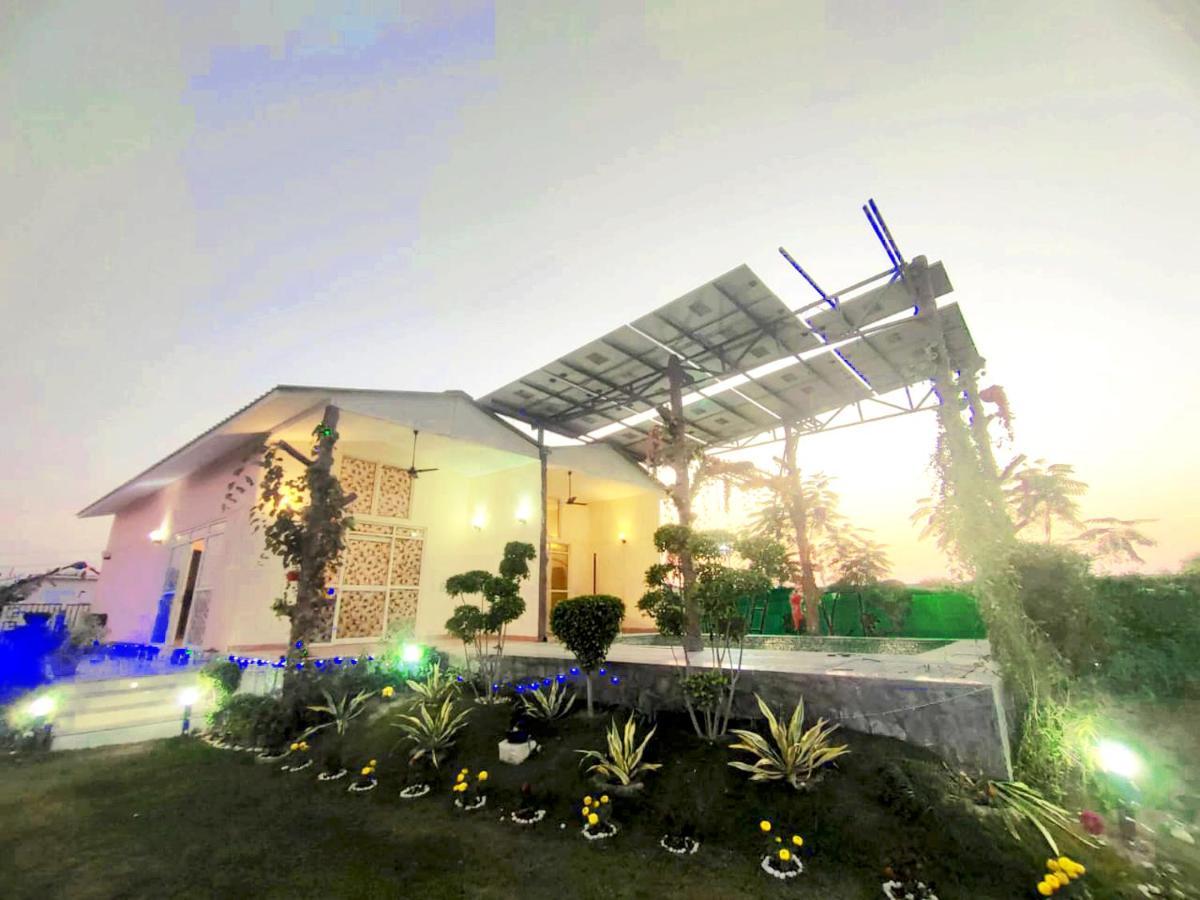 Shaw Estate-Farm House For A Small Parties-Jp Farm Greater Noida Luaran gambar