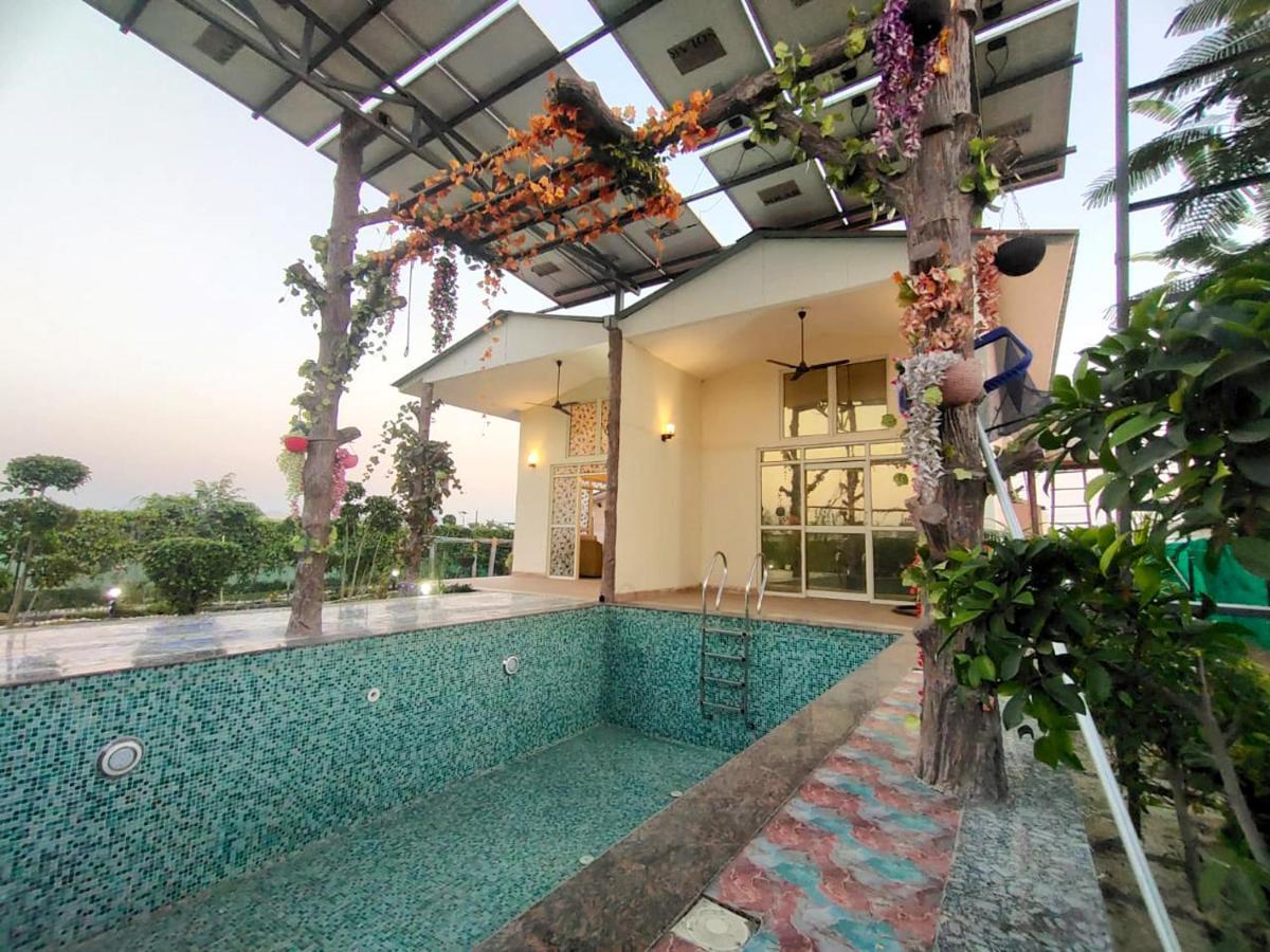 Shaw Estate-Farm House For A Small Parties-Jp Farm Greater Noida Luaran gambar